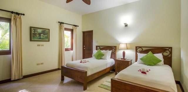 Hospitality Expert Little Waters Villa Negril Exteriör bild